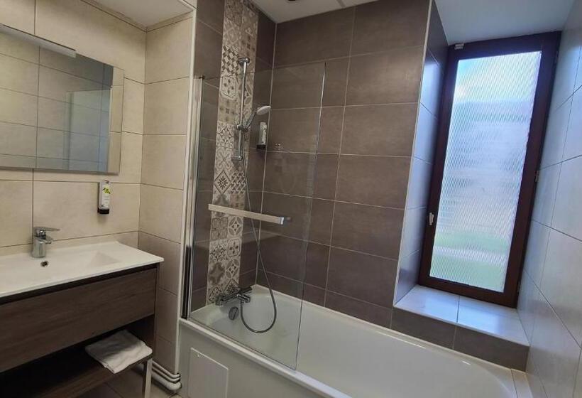 Семейный Номер, Logis Hôtel Auberge De L Allagnonette