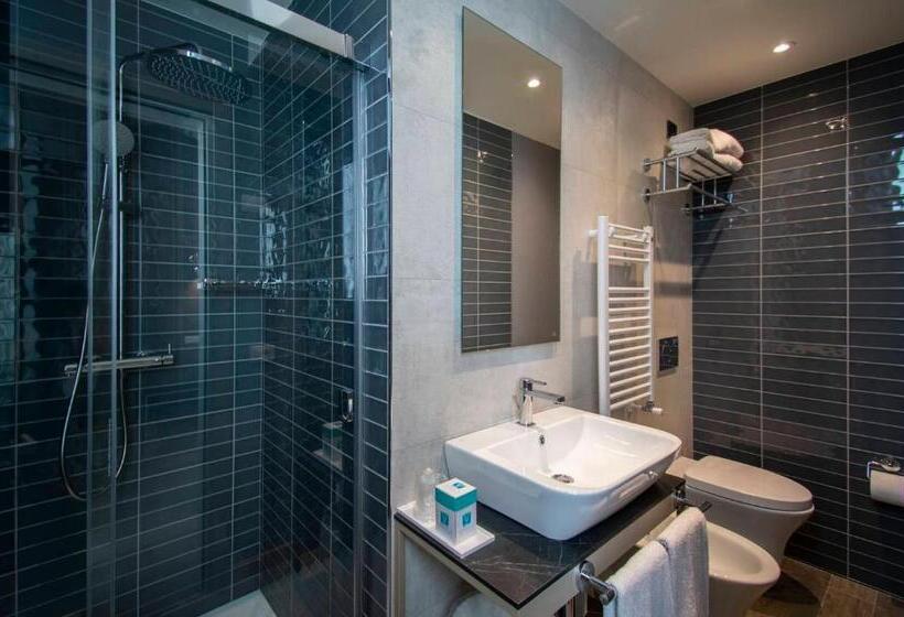 Standard Szoba, Medusa