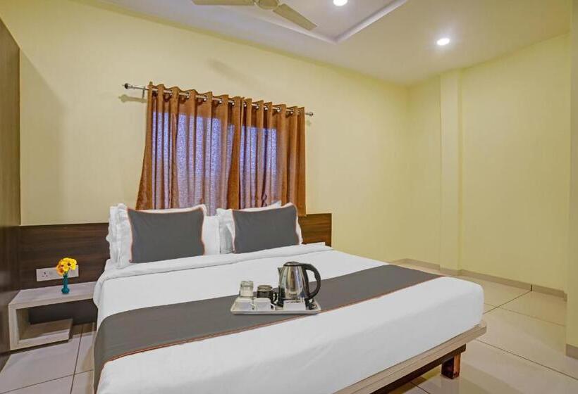 スタンダードルーム, Collection O Kratagya Inn