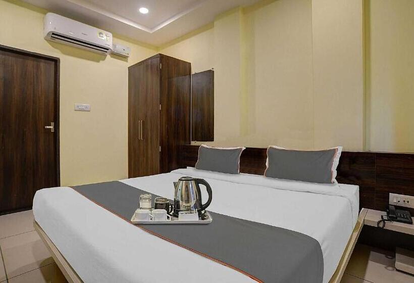 デラックスルーム, Collection O Kratagya Inn