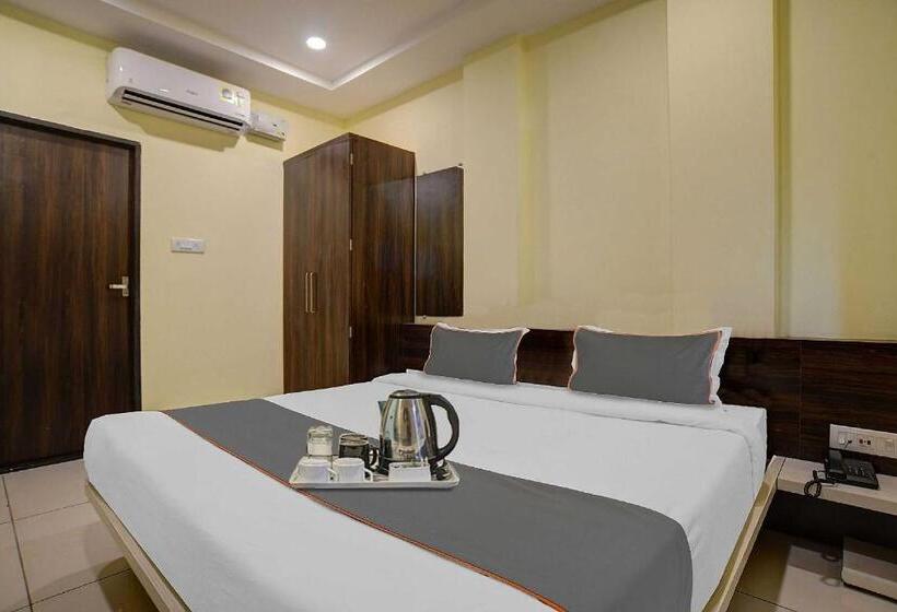 デラックスルーム, Collection O Kratagya Inn