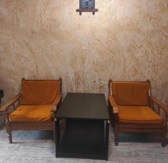 اتاق استاندارد, Batumi House