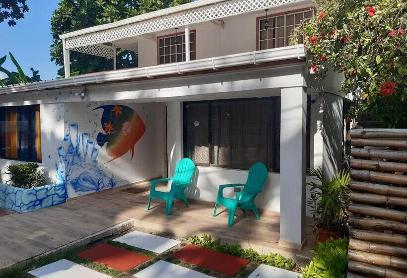 标准间, Joebi S House Walking Distance To Rocky Cay Beach Ideal For Families Or Groups