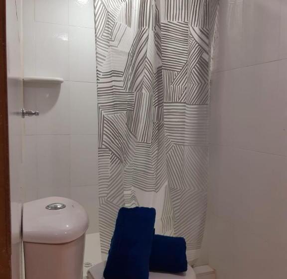 标准间, Joebi S House Walking Distance To Rocky Cay Beach Ideal For Families Or Groups