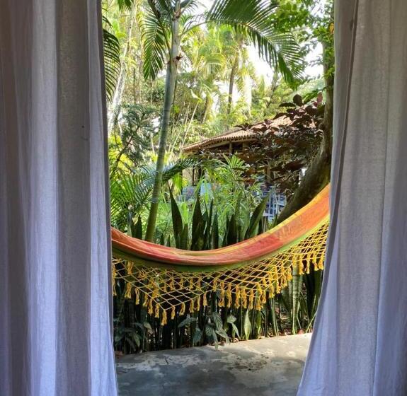 샬레, Pousada Jardim Da Praia