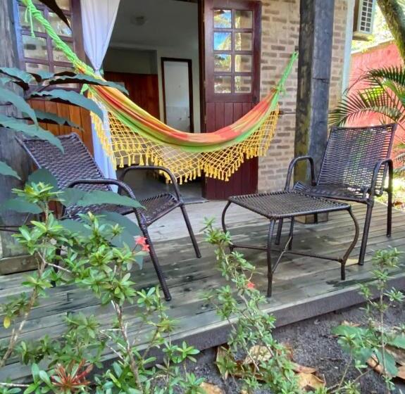 정원 전망 4인용 스탠다드 룸, Pousada Jardim Da Praia