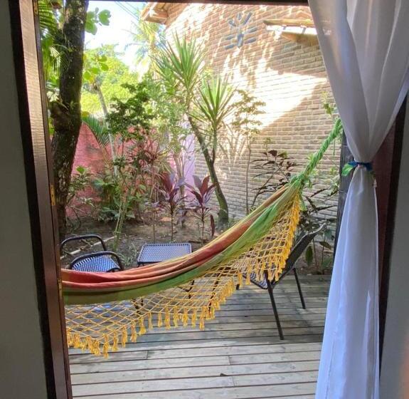정원 전망 4인용 스탠다드 룸, Pousada Jardim Da Praia