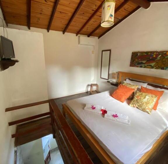 정원 전망 4인용 스탠다드 룸, Pousada Jardim Da Praia