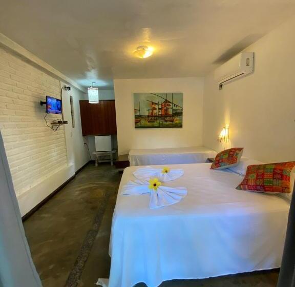 스탠다드 트리플 발코니 룸, Pousada Jardim Da Praia