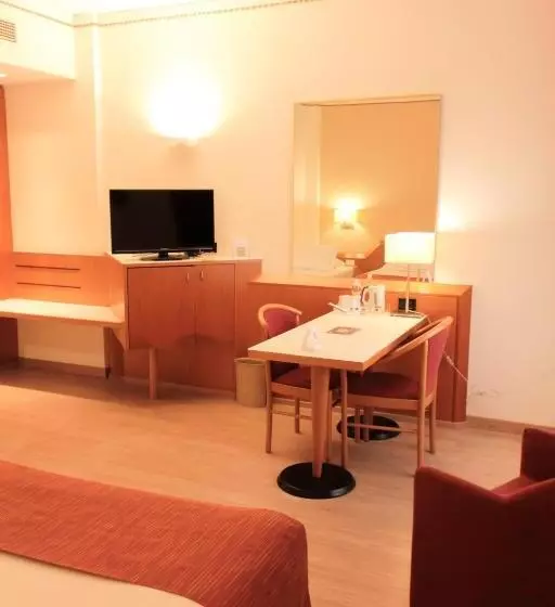 اتاق استاندارد سه نفره, Best Western Mirage Hotel Fiera