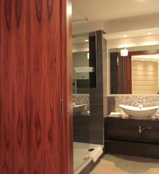 اتاق لوکس, Best Western Mirage Hotel Fiera
