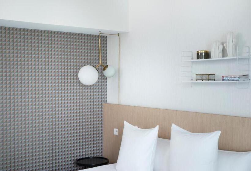 חדר סטנדרט לארבעה, Best Western Plus Hotel Les Rives Du Ter