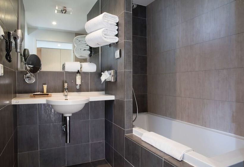 Superior room with lake view, Best Western Plus Hotel Les Rives Du Ter