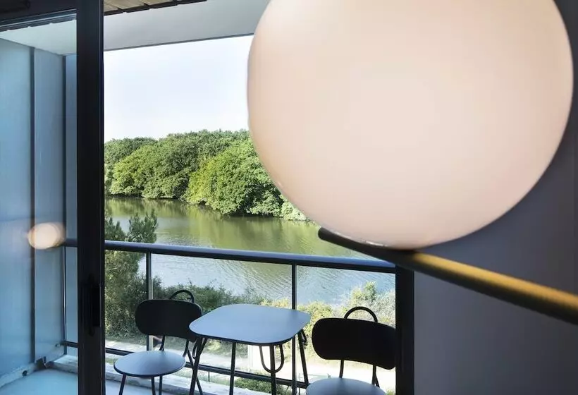 レイクビューデラックスルーム, Best Western Plus Hotel Les Rives Du Ter