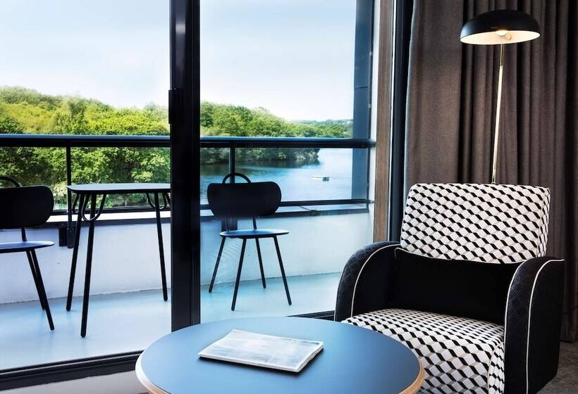 חדר דלוקס נוף לאגם, Best Western Plus Hotel Les Rives Du Ter