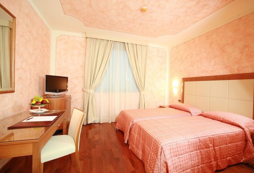 标准单人间, Grand Hotel Del Parco   Bergamo Airport
