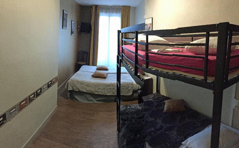 غرفة قياسية رباعية, Hôtel Des Ambassadeurs