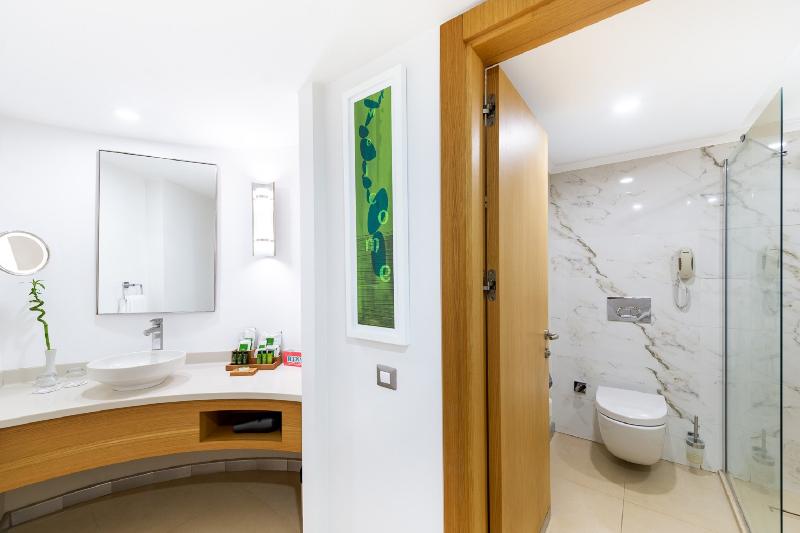 غرفة قياسية ثلاثية, Hôtel Des Ambassadeurs