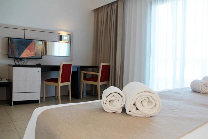Номер Комфорт, Hôtel Des Ambassadeurs