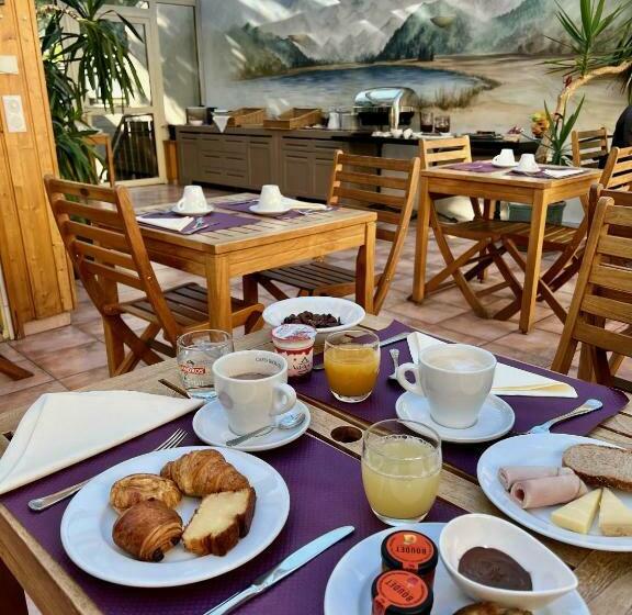 Номер Стандарт, Athena