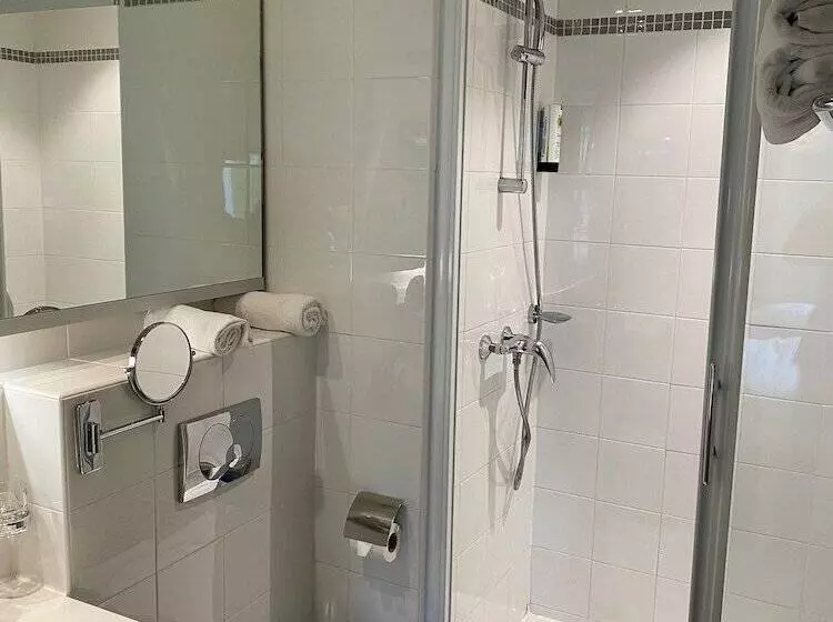 سوییت خانوادگی, Mercure Aix En Provence La Duranne Gare Tgv