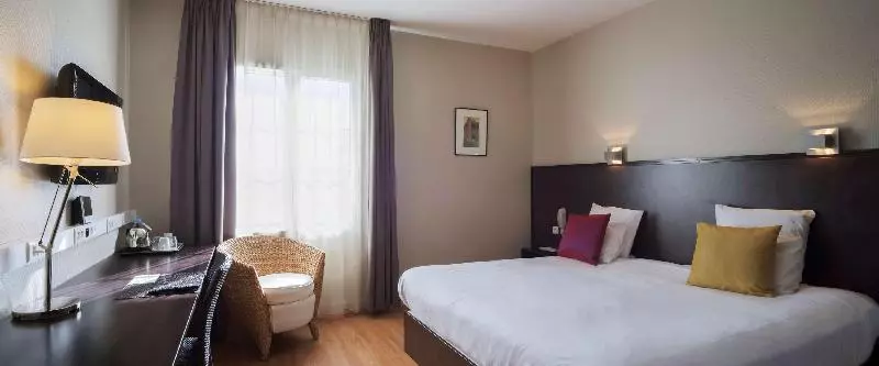 コンフォートルーム, Best Western Plus Le Canard Sur Le Toit