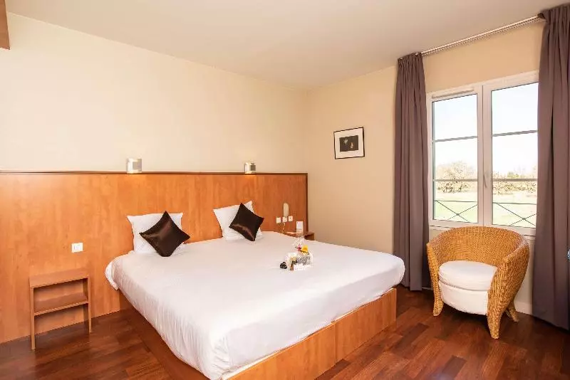 コンフォートルーム, Best Western Plus Le Canard Sur Le Toit