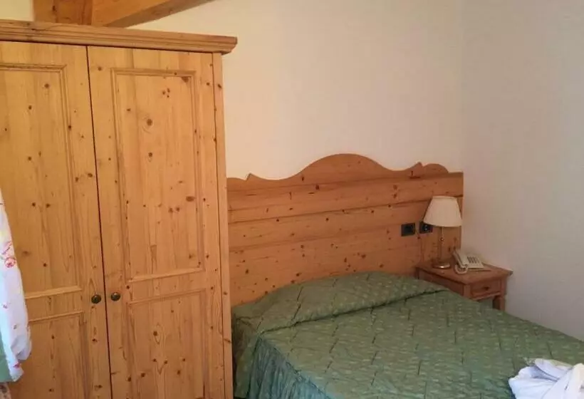 Standard Yhden Hengen Huone Parveke, Campiglio Bellavista