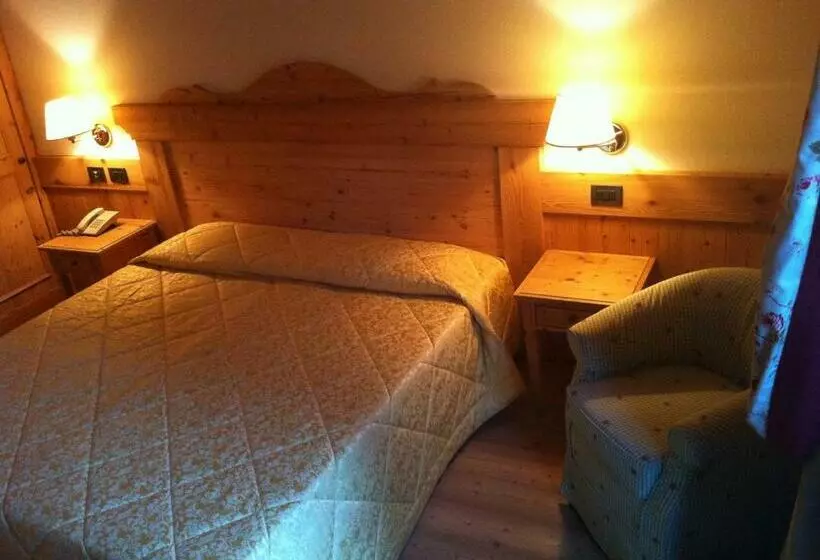 Standard-huone Puutarhanäkymä, Campiglio Bellavista