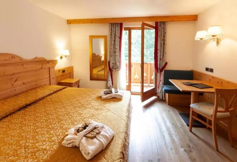 Standard-huone Puutarhanäkymä, Campiglio Bellavista