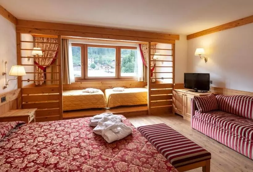 Superior Neljän Hengen Huone, Campiglio Bellavista