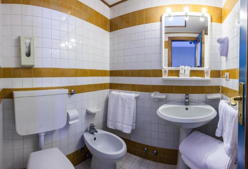 Номер Стандарт, Christian