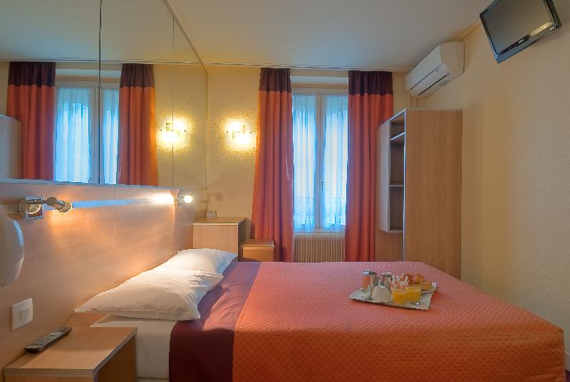 اتاق استاندارد, De France Quartier Latin