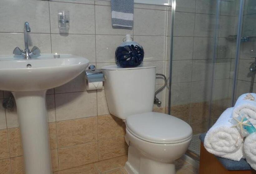 サイドオーシャンビューのスタンダードワンルーム, Despina Studios