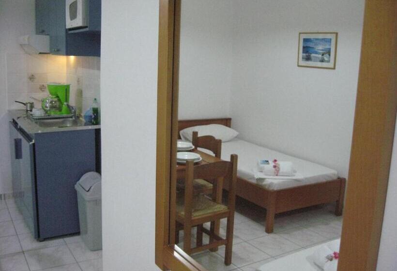 サイドオーシャンビューのスタンダードワンルーム, Despina Studios