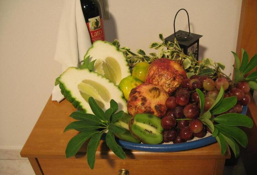 サイドオーシャンビューのスタンダードワンルーム, Despina Studios