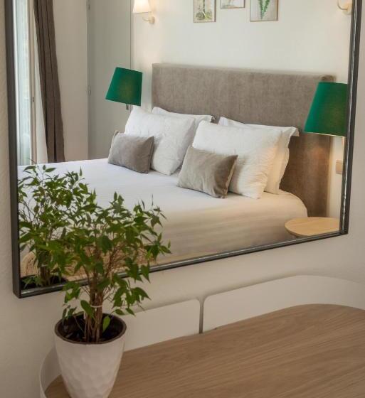 חדר סופריור עם מרפסת, Edouard Vii