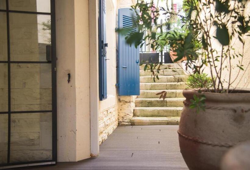 חדר יחיד קלאסי, Edouard Vii