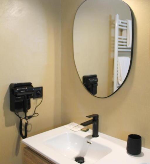 חדר יחיד קלאסי, Edouard Vii