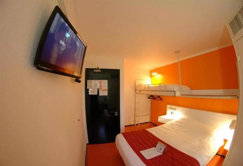 اتاق استاندارد سه نفره, Eco Relais  Pau Nord