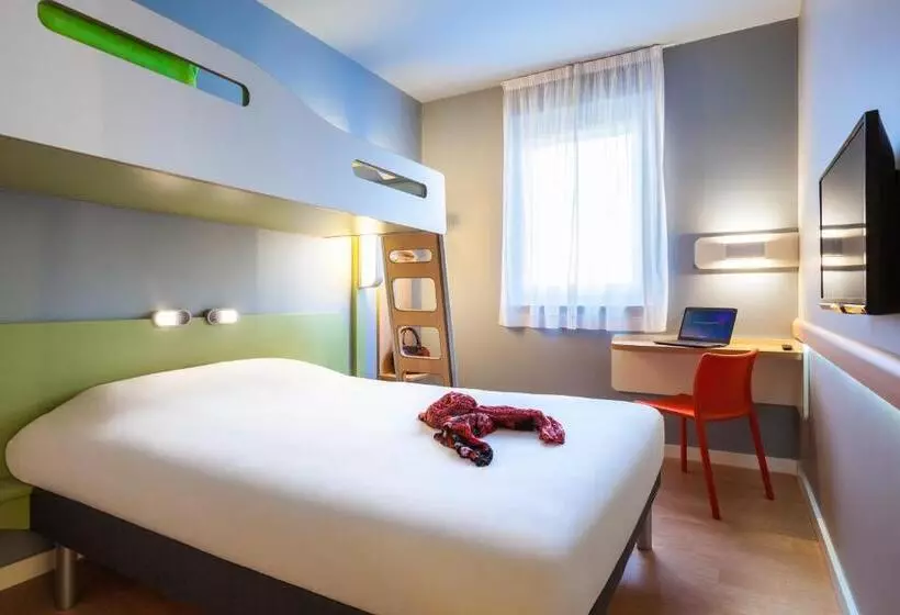 Triple Standard Room with Bunk Beds, Ibis Budget Limoges Nord