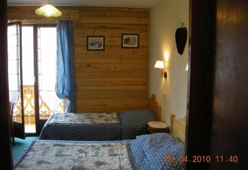 标准三人间, Le Castellan