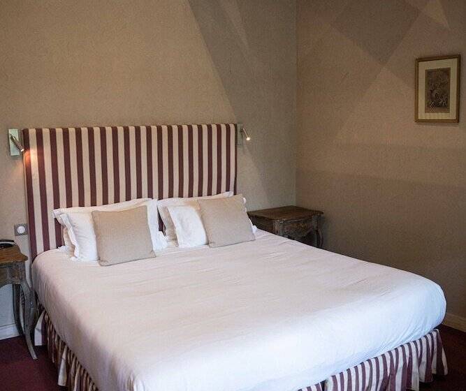 חדר יוקרתי, Le Moulin Du Roc