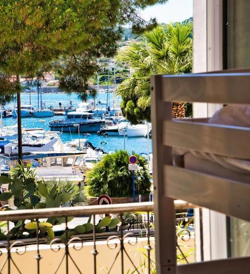 패밀리 룸, Les Palmiers