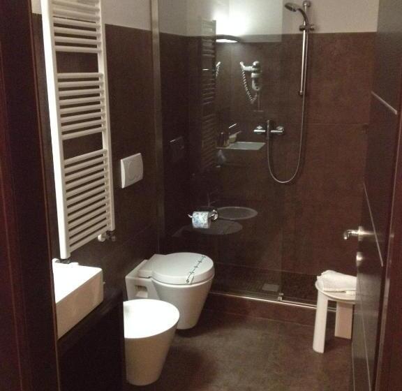 חדר קומפורט לשלושה, Nordend