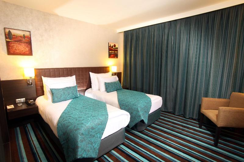 اتاق استاندارد, Notte