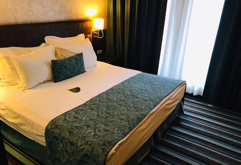 اتاق استاندارد, Notte