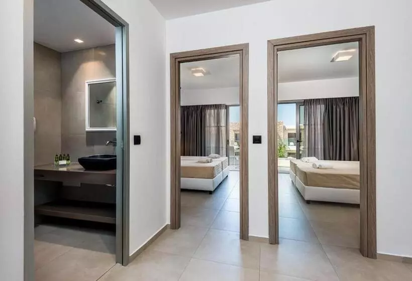 Deluxe Quadruple Room, Oneiro Boutique