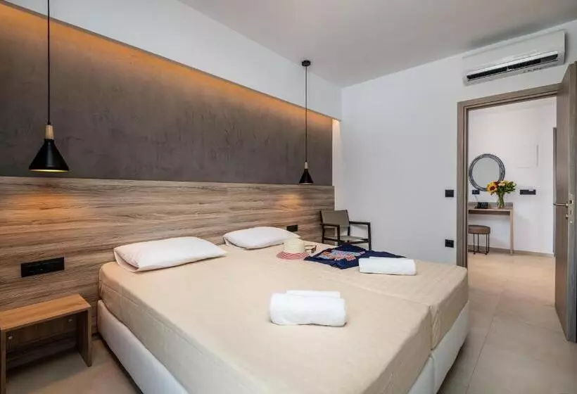 Deluxe Quadruple Room, Oneiro Boutique