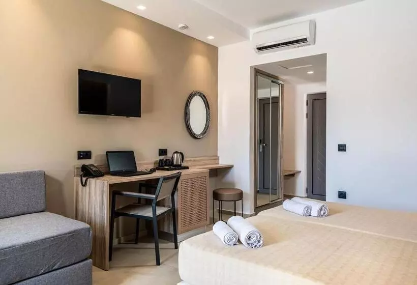 Deluxe Triple Room, Oneiro Boutique